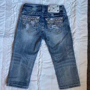 Miss Me Cuffed Capris